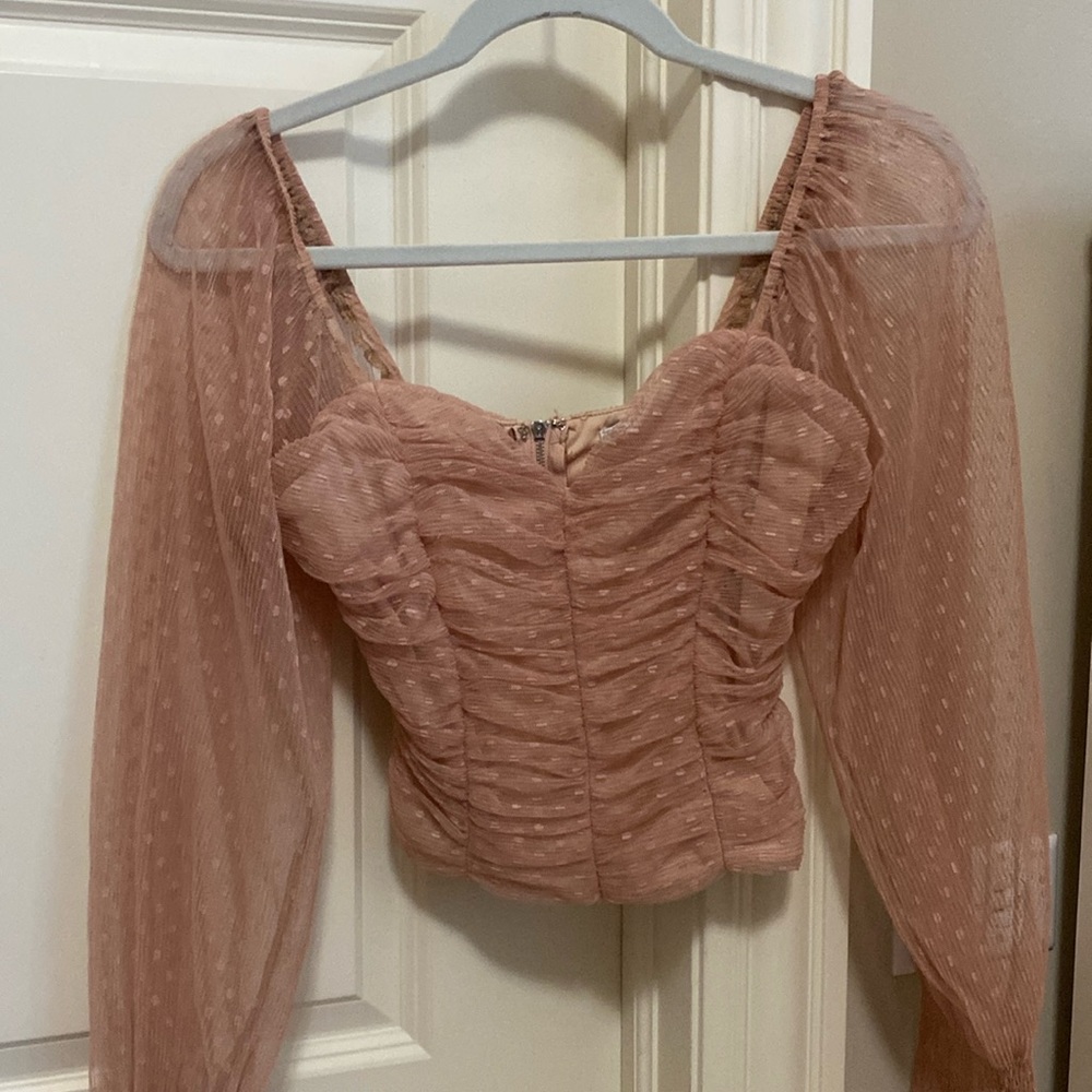 Puff sleeve polka dot going out top